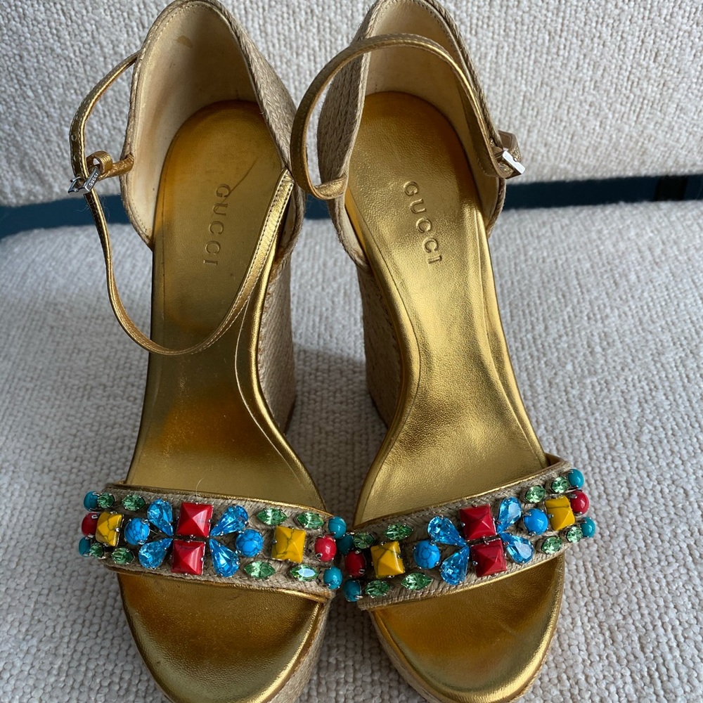 Gucci Espadrille Platform Wedges Gold And Stones